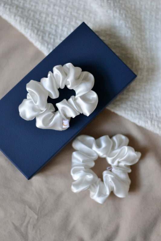 Set 2 gumiček z organického cruelty-free hedvábí Natural